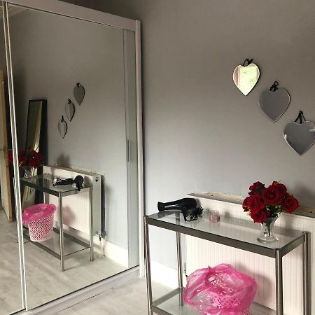 Double Bedroom Manchester Extérieur photo